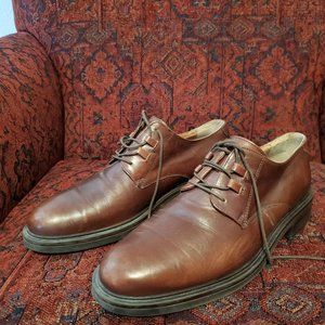 men's Bass shoes, size 10.5